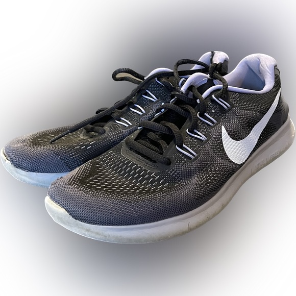 Women’s Nike Free Run Size 9 Shoes - Picture 2 of 4